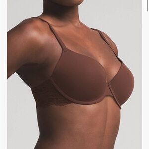 Skims first everybody lace tshirt Bra NWOT 32B Cocoa